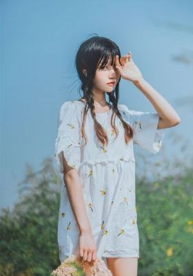 美丽的女邻居_蓝光免费观看